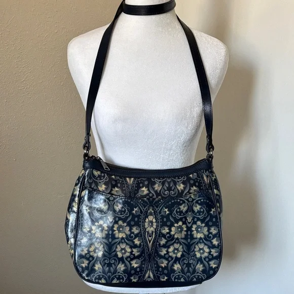 Patricia Nash Braydon Hobo Folklore Blue NWOT - Picture 2 of 7